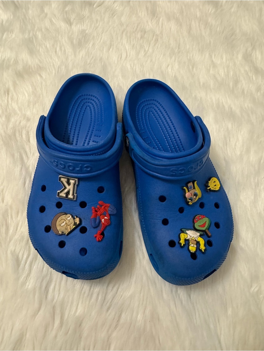 Crocs Classic Clogs Royal Blue with Spider-Man  Character Jibbitz Charms M7 W9
